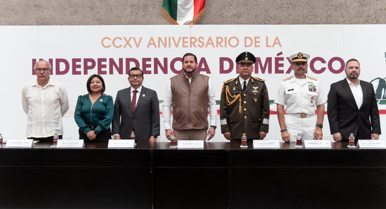 Encabeza Ismael Burgueño ceremonia conmemorativa por el 215 Aniversario de la Independencia de México