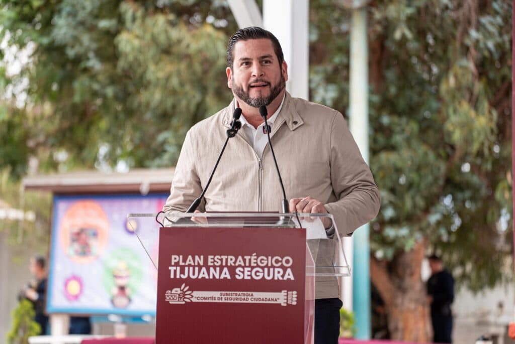 Ismael Burgueño Ruiz presenta la Subestrategia de Comités de Seguridad Ciudadana en Tijuana, destacando la participación comunitaria.