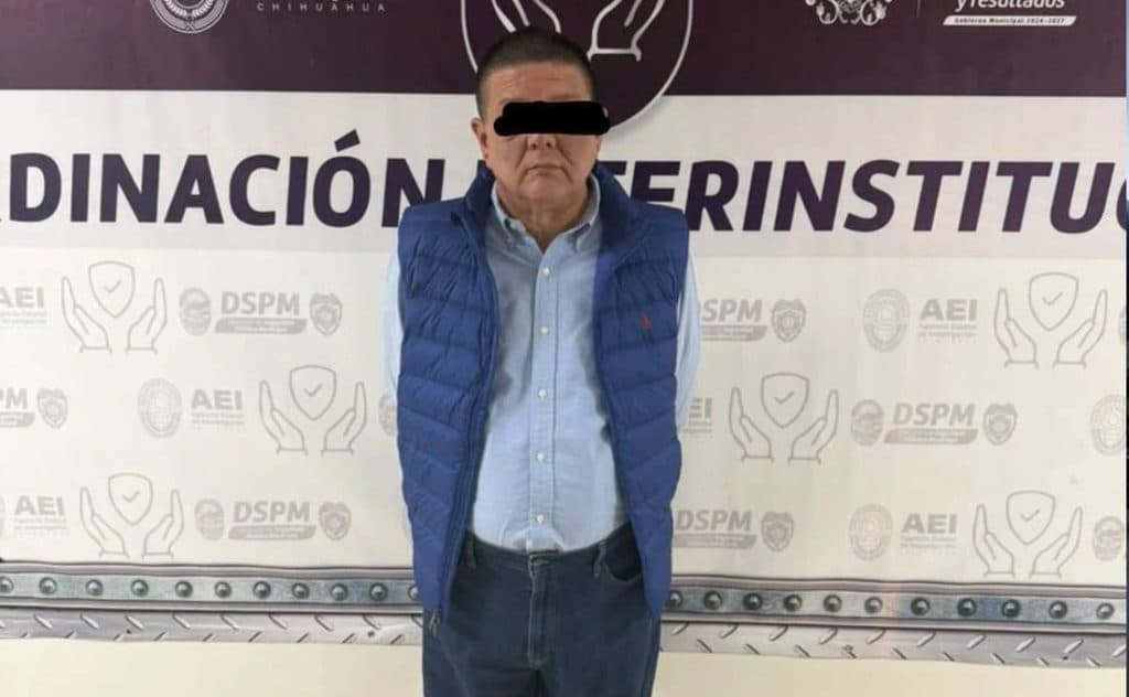 César Jáuregui Moreno, exfiscal de Chihuahua, en el penal del Altiplano tras su detención por traición a la patria.