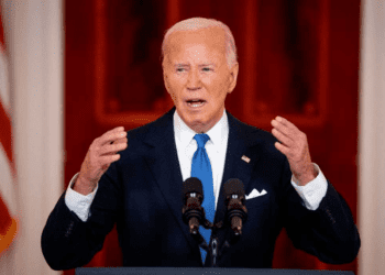 Casa Blanca niega que Biden planeé dejar su candidatura