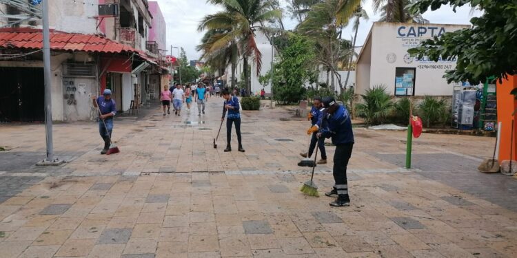 Solidaridad se reactiva tras impacto del Huracán Beryl