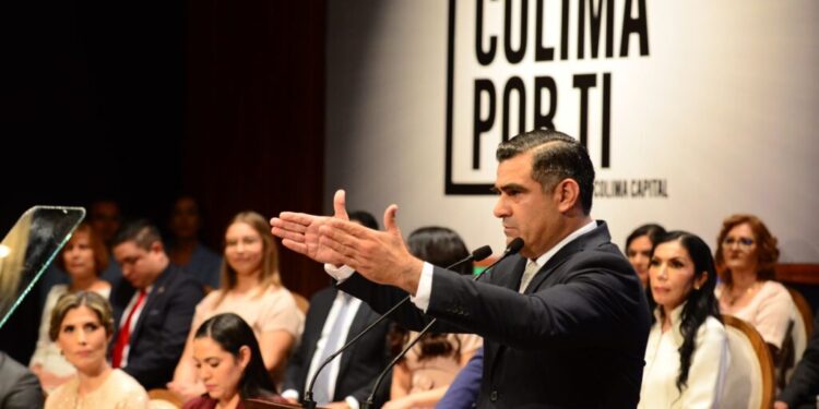 Asume la presidencia municipal de Colima