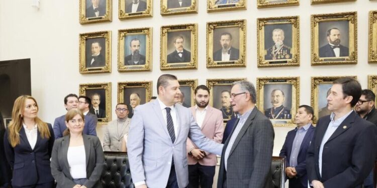 Puebla apuesta por la tecnología: acuerdan ruta para la Casa del Diseño de Semiconductores