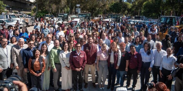 Da Ismael Burgueño banderazo de arranque al programa integral de limpieza de vialidades