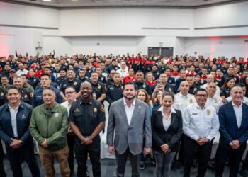 Inaugura Ismael Burgueño 4to.Congreso Internacional de Bomberos de Tijuana