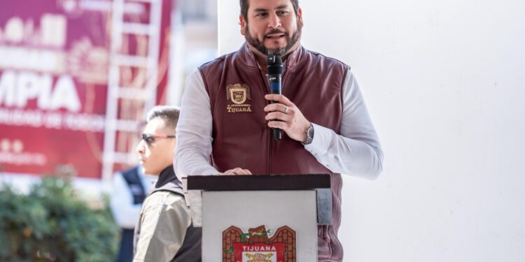 Pone en marcha Ismael Burgueño 13 nuevas rutas de recolección de basura en Residencial del Bosque