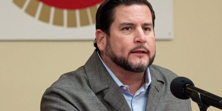 Asiste presidente municipal Ismael Burgueño a la entrega de reconocimiento al titular de la SSPCM por parte de la CTM