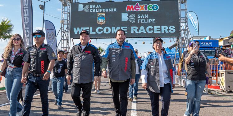 Participa Ismael Burgueño en arranque de la ‘SCORE San Felipe 250’