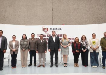 Encabeza Ismael Burgueño toma de protesta a integrantes de Organismos Representativos de la Sociedad
