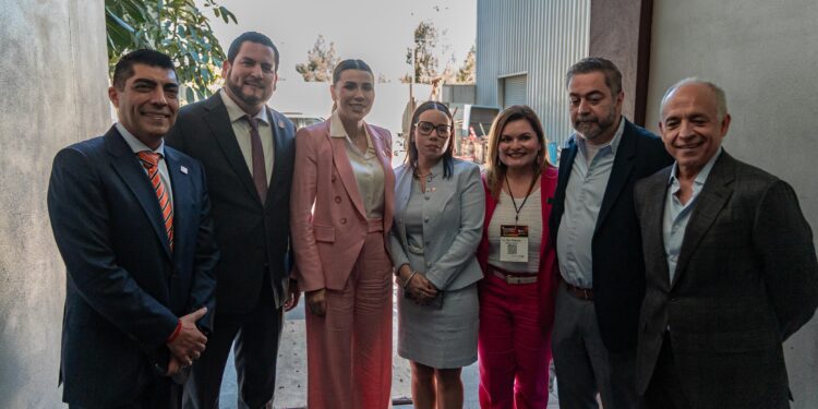 Participa Ismael Burgueño en el Encuentro Nacional de Proveeduría para el sector de Dispositivos Médicos