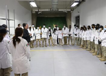 Recibe IJCF a universitarios  en visitas académicas para conocer áreas y actividades