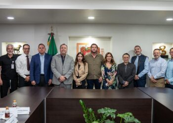 Sostiene Ismael Burgueño reunión de coordinación con el sector médico de Tijuana
