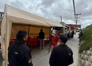 Refuerza Gobierno Municipal operativo de ordenamiento del comercio en Santa Fe